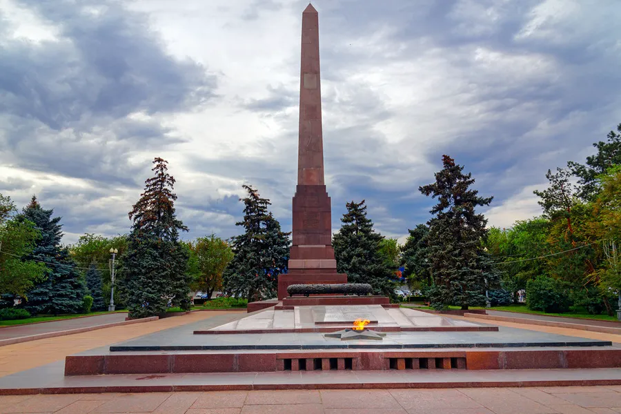 Площадь Павших Борцов